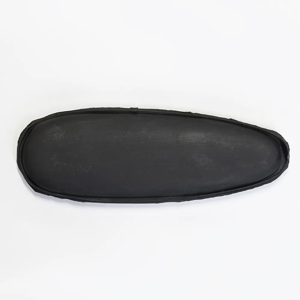 Calciolo 500/10 Pieno 12 mm Fori 82 mm Nero