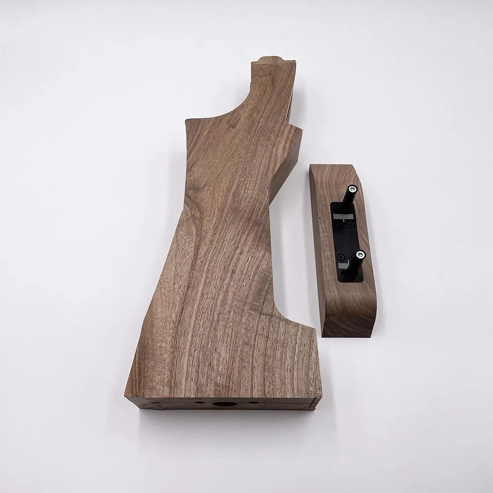 Legno incassato destro tipo Beretta DT con regolabile (n.3)