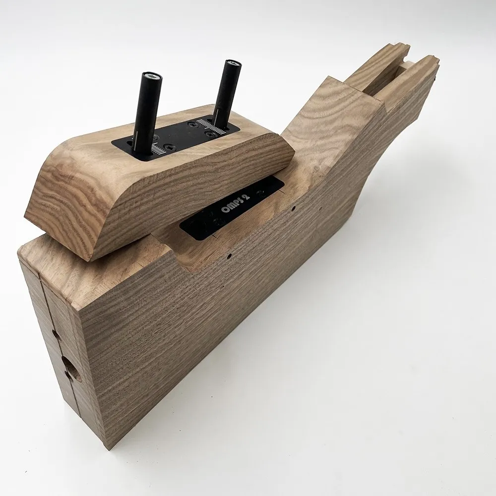 Legno incassato destro tipo Beretta DT con regolabile (n.13)