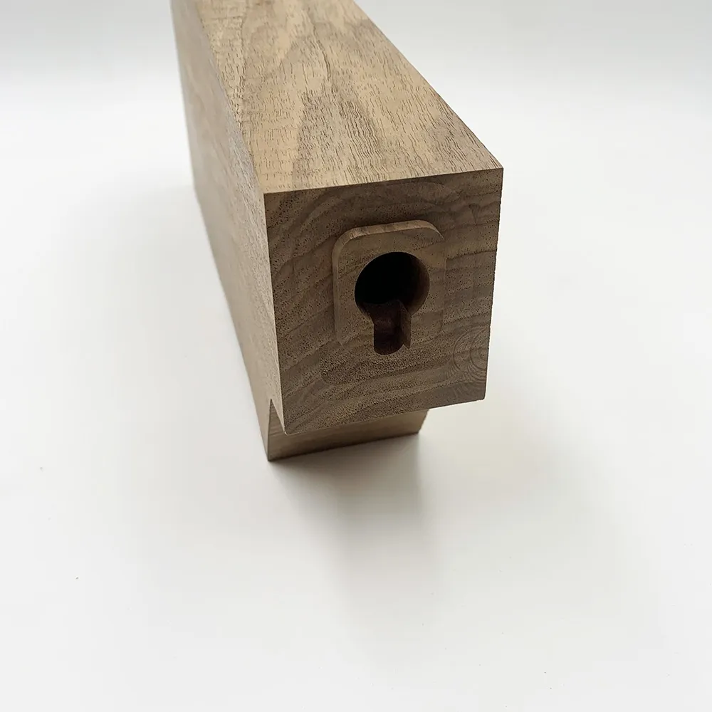 Legno con incassatura Tipo Beretta 302 (2)