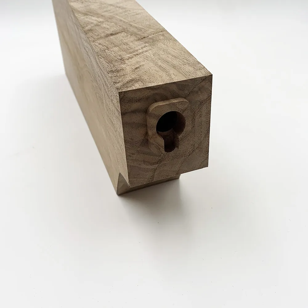 Legno con incassatura Tipo Beretta 302 (1)
