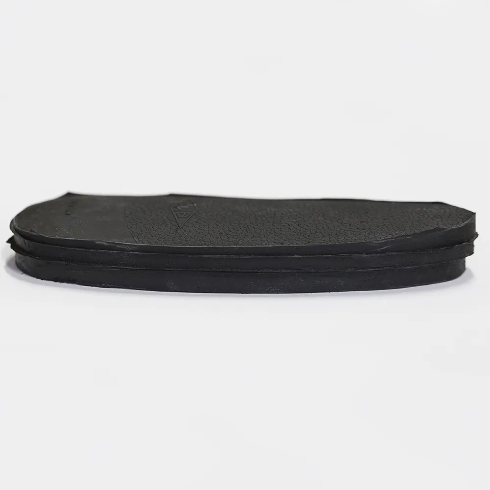 Calciolo 700/20 Pieno 20 mm Fori 82 mm Nero