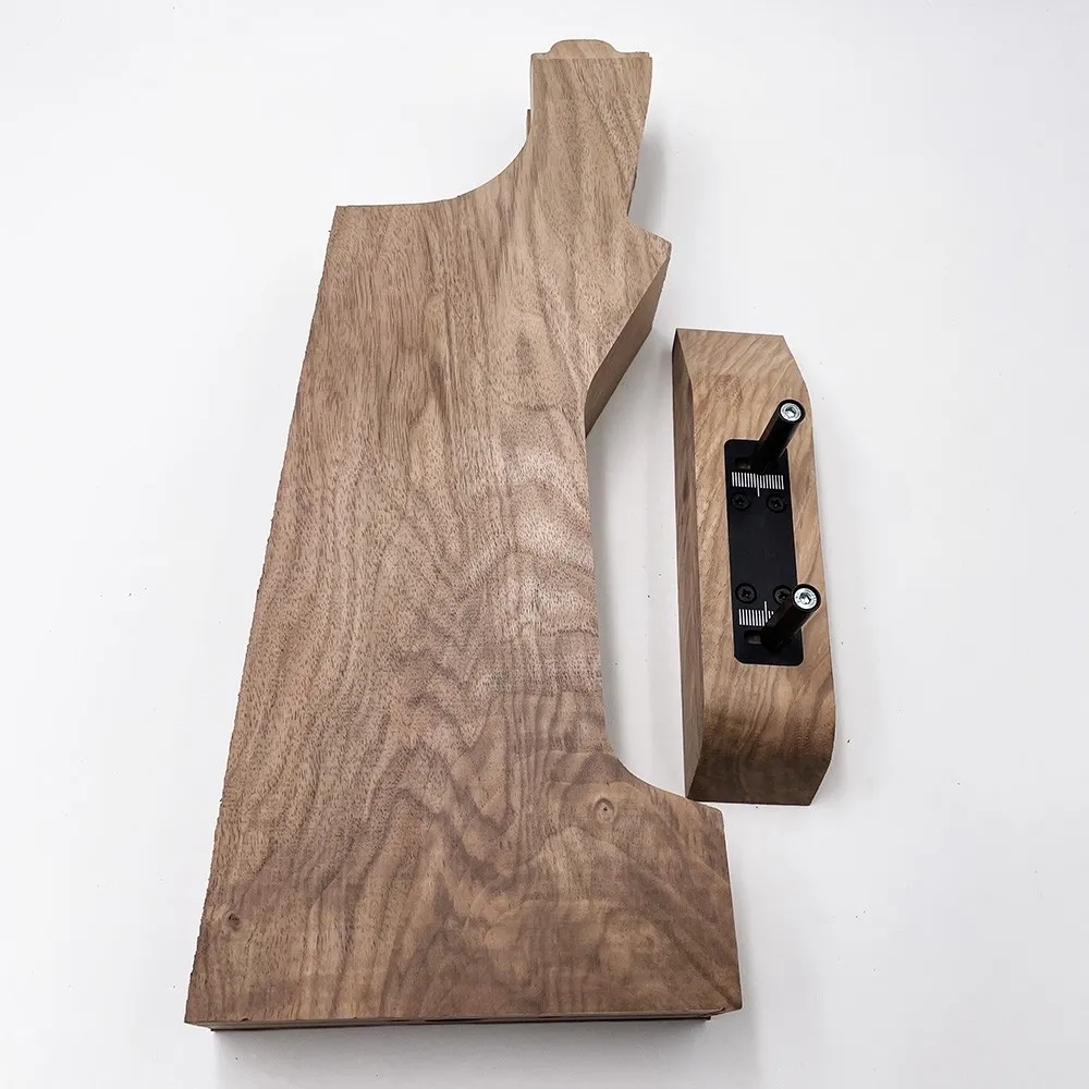 Legno incassato destro tipo Beretta DT con regolabile (n.11)