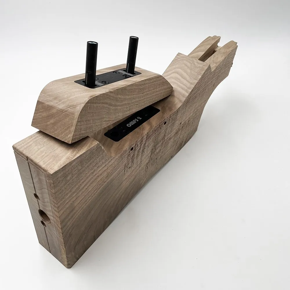 Legno incassato destro tipo Beretta DT con regolabile (n.8)