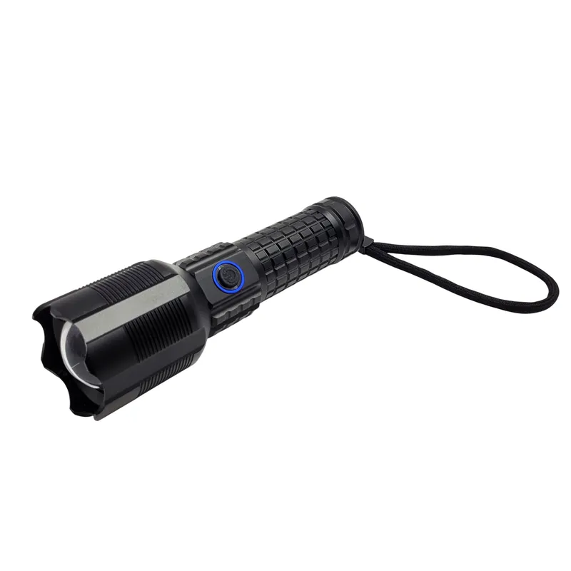 High-powered zoom flashlight