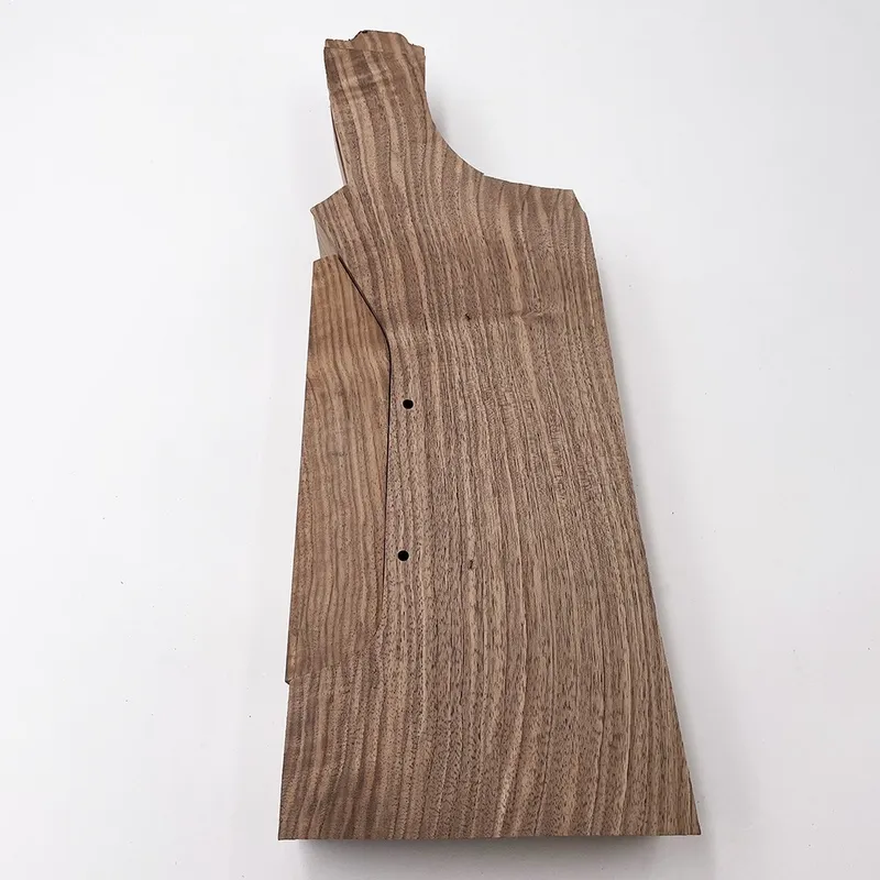 Legno incassato destro tipo Beretta DT con regolabile (n.13)