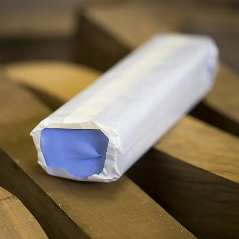 Blue polishing compound