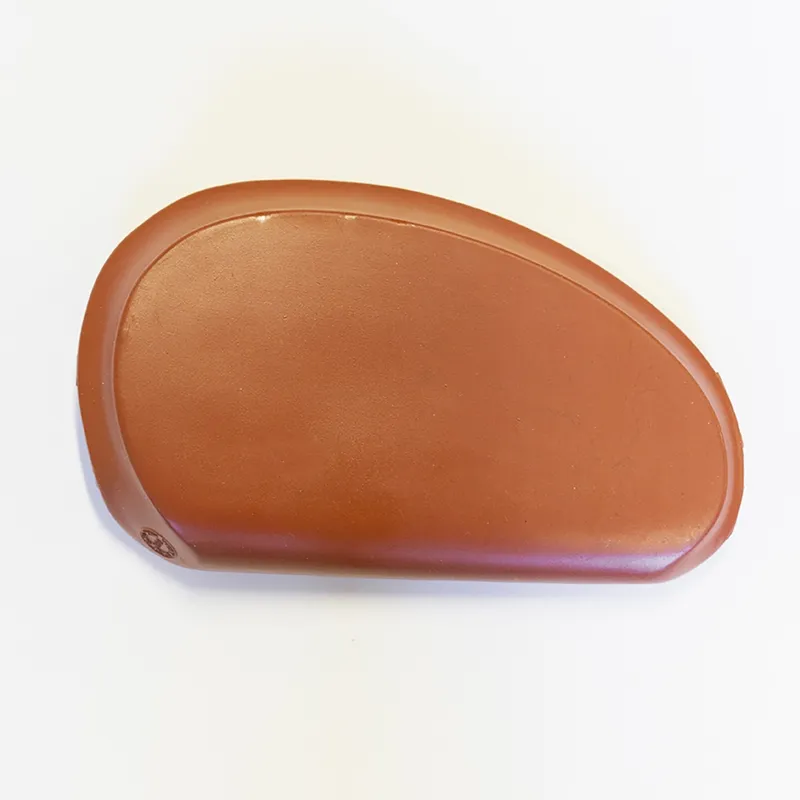 Rubber cheek-piece